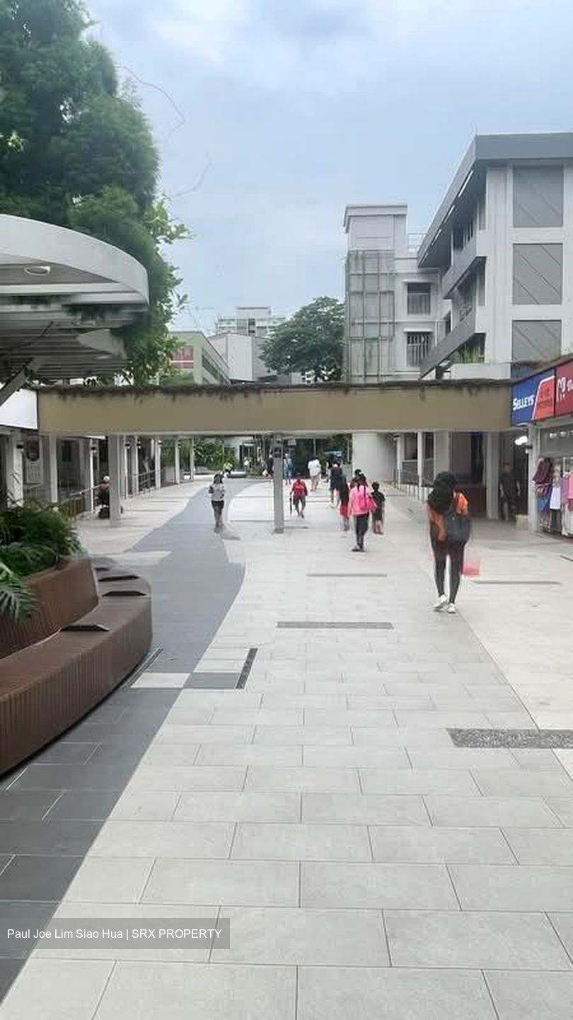 Ang Mo Kio Avenue 8 (D20), Shop House #583385731